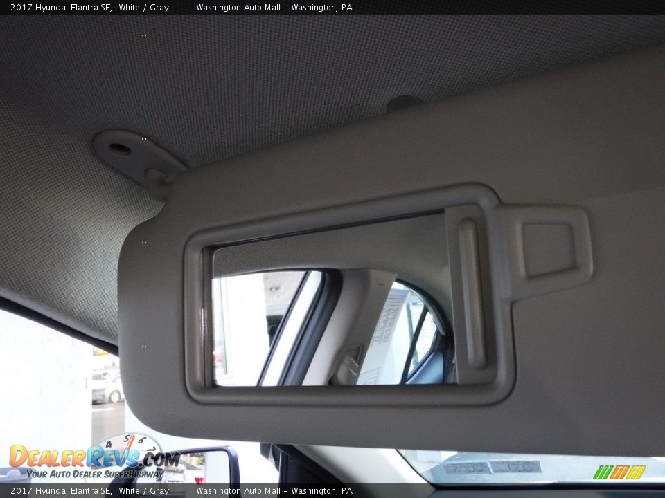 2017 Hyundai Elantra SE White / Gray Photo #18
