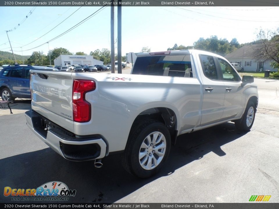 2020 Chevrolet Silverado 1500 Custom Double Cab 4x4 Silver Ice Metallic / Jet Black Photo #6