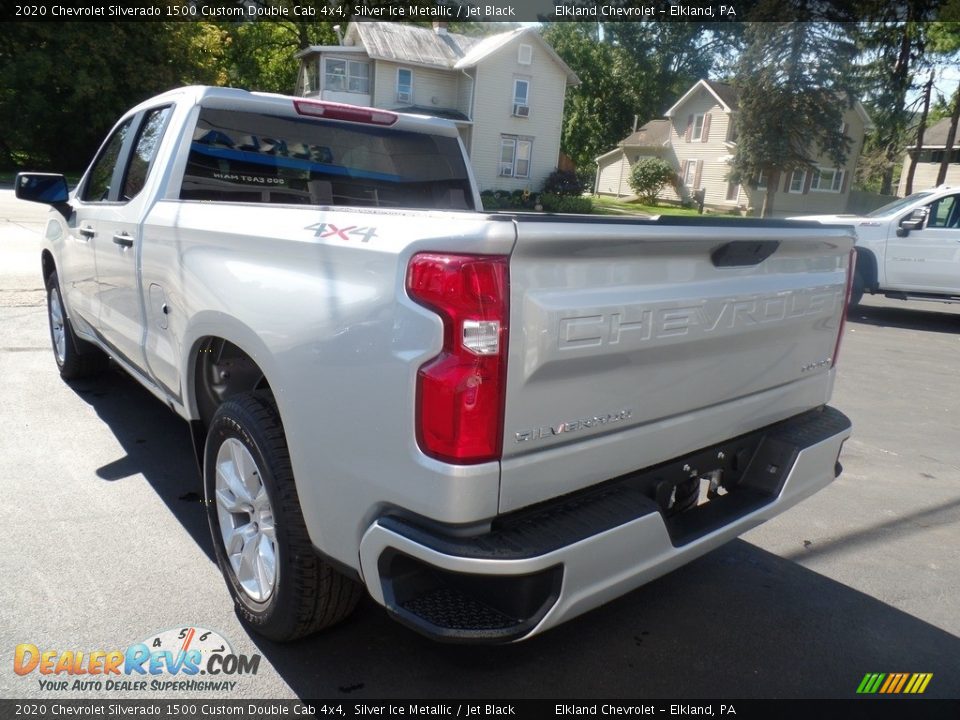 2020 Chevrolet Silverado 1500 Custom Double Cab 4x4 Silver Ice Metallic / Jet Black Photo #8