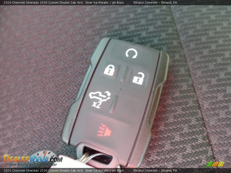 2020 Chevrolet Silverado 1500 Custom Double Cab 4x4 Silver Ice Metallic / Jet Black Photo #16