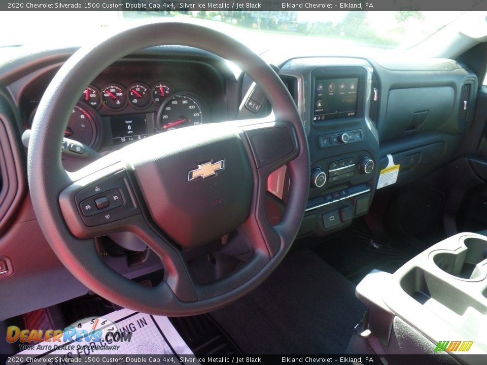 2020 Chevrolet Silverado 1500 Custom Double Cab 4x4 Silver Ice Metallic / Jet Black Photo #17