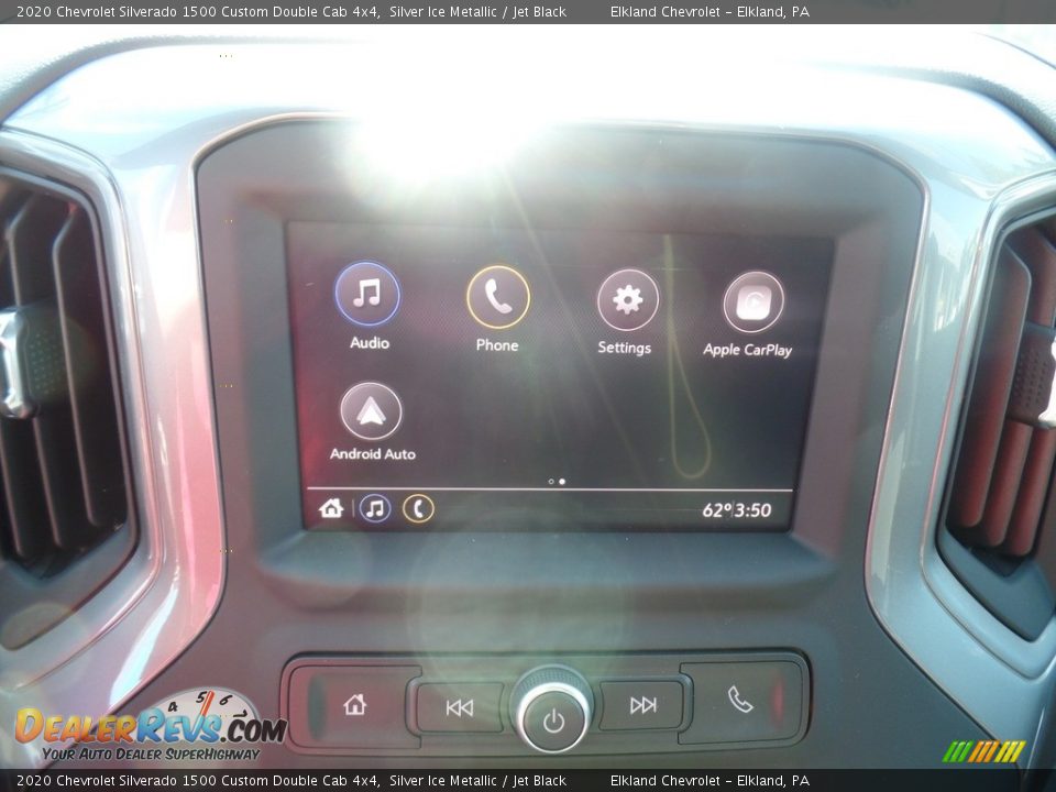 2020 Chevrolet Silverado 1500 Custom Double Cab 4x4 Silver Ice Metallic / Jet Black Photo #24