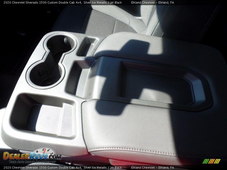 2020 Chevrolet Silverado 1500 Custom Double Cab 4x4 Silver Ice Metallic / Jet Black Photo #28