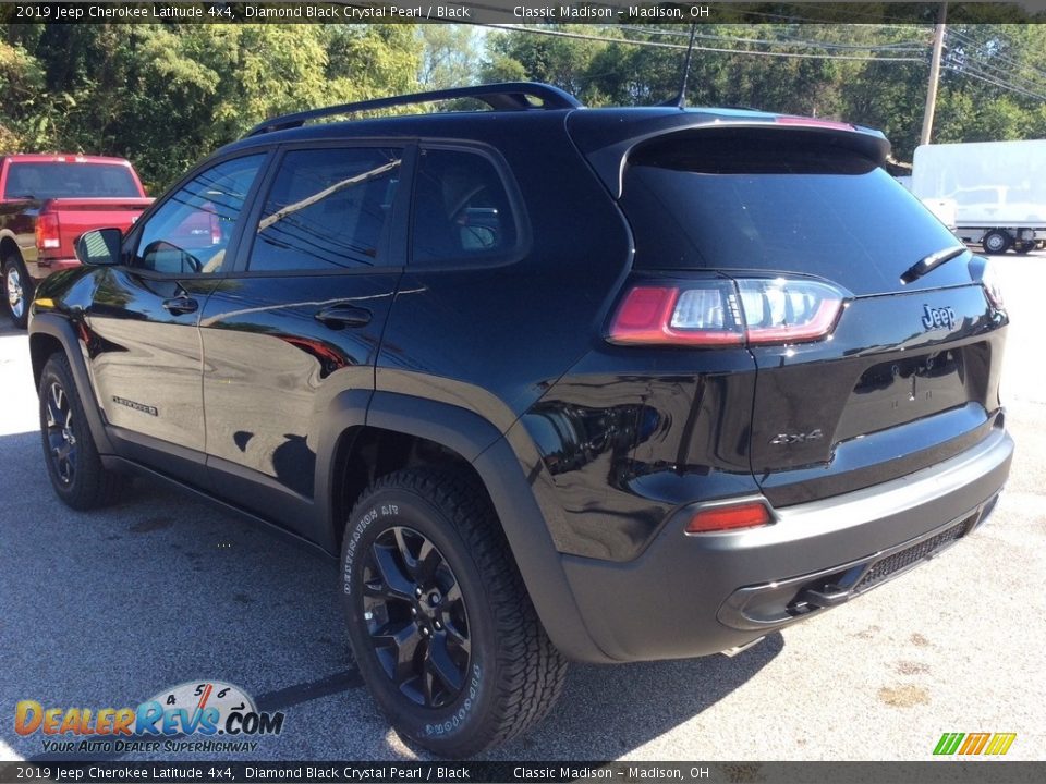 2019 Jeep Cherokee Latitude 4x4 Diamond Black Crystal Pearl / Black Photo #7