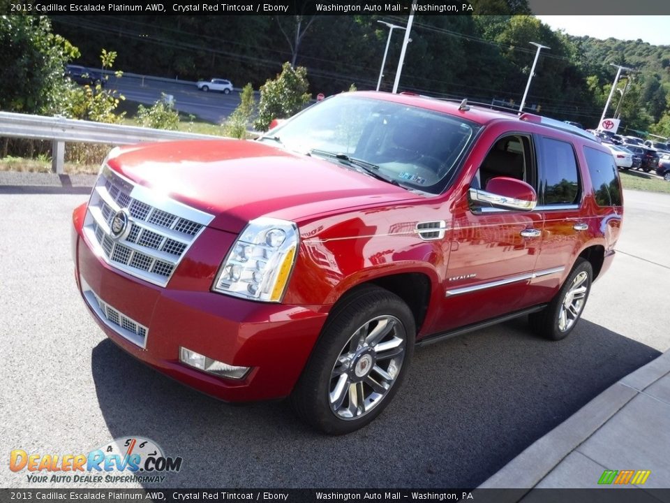 Front 3/4 View of 2013 Cadillac Escalade Platinum AWD Photo #4
