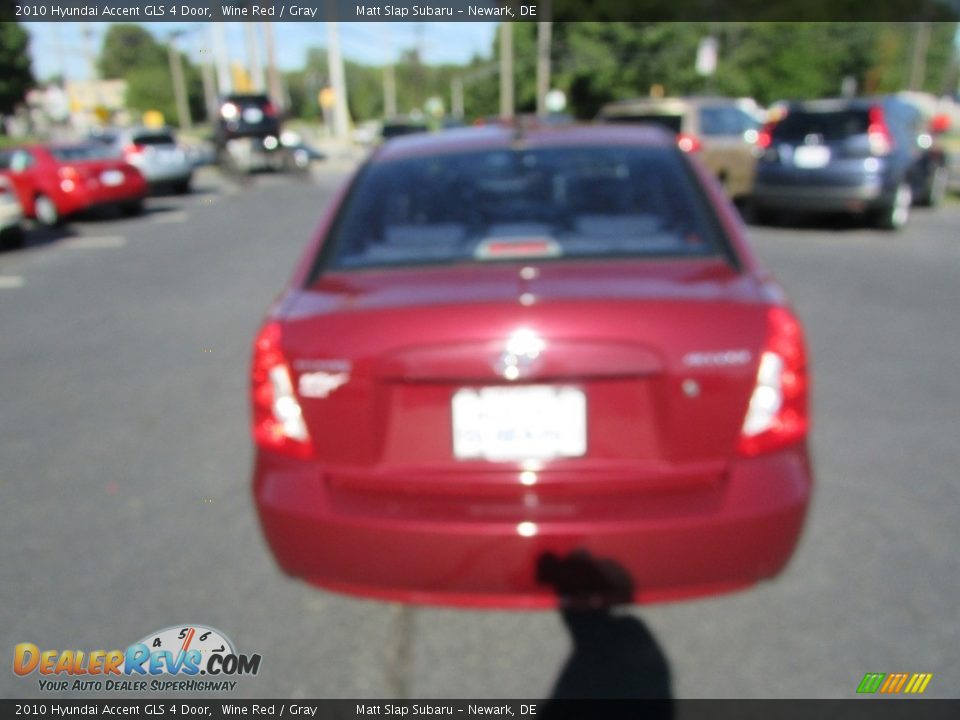 2010 Hyundai Accent GLS 4 Door Wine Red / Gray Photo #7