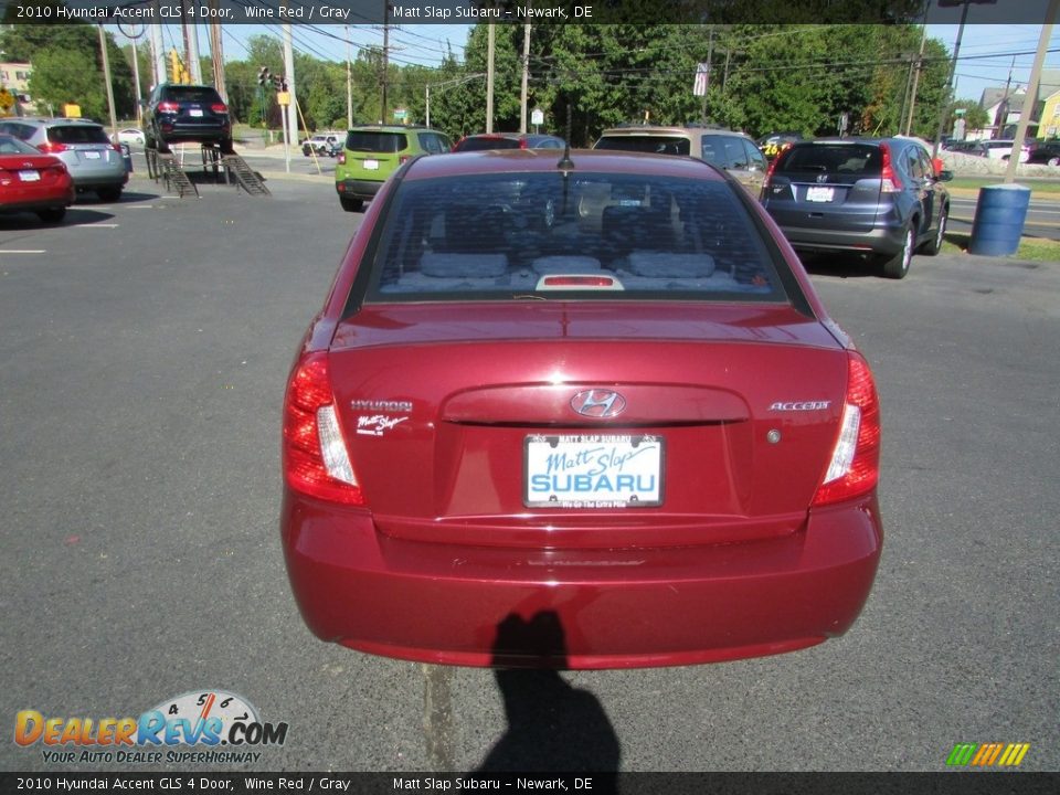 2010 Hyundai Accent GLS 4 Door Wine Red / Gray Photo #8