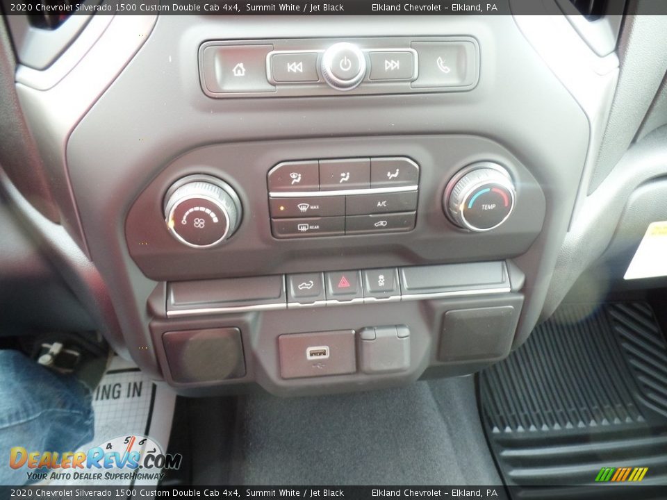 2020 Chevrolet Silverado 1500 Custom Double Cab 4x4 Summit White / Jet Black Photo #29