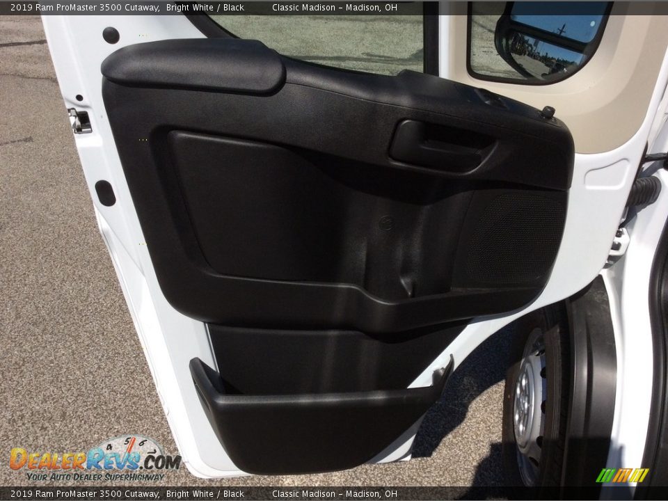 2019 Ram ProMaster 3500 Cutaway Bright White / Black Photo #11