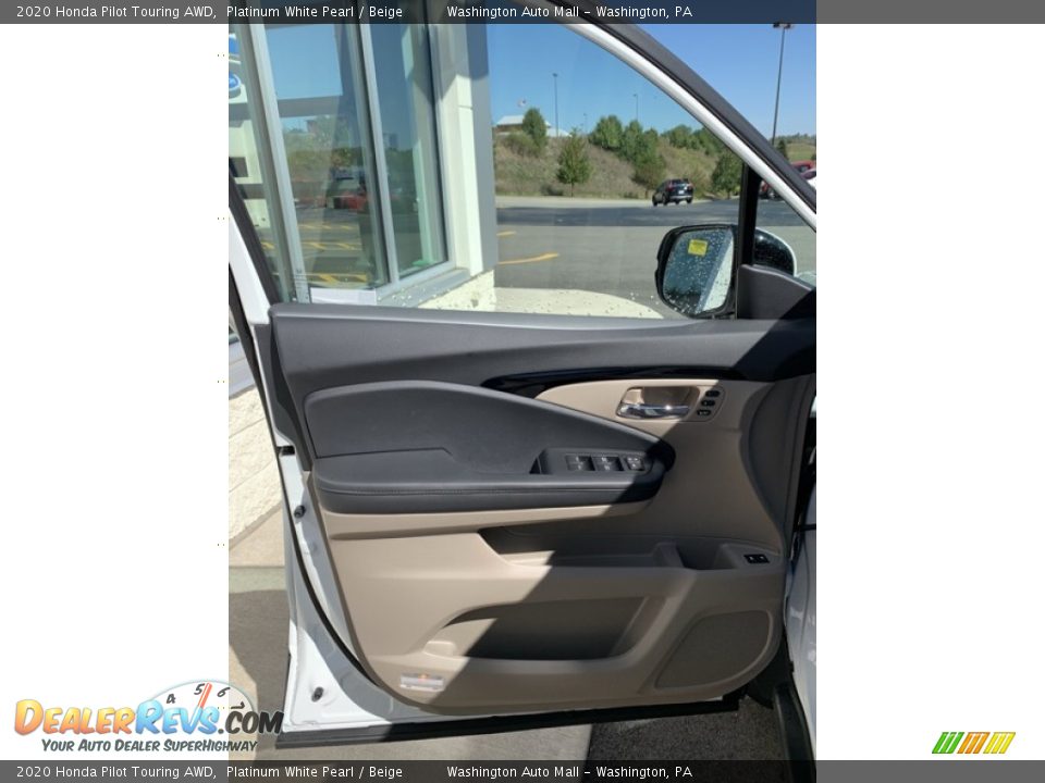 2020 Honda Pilot Touring AWD Platinum White Pearl / Beige Photo #10