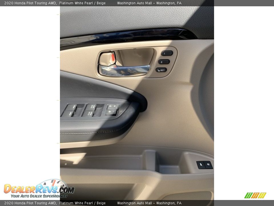 2020 Honda Pilot Touring AWD Platinum White Pearl / Beige Photo #11