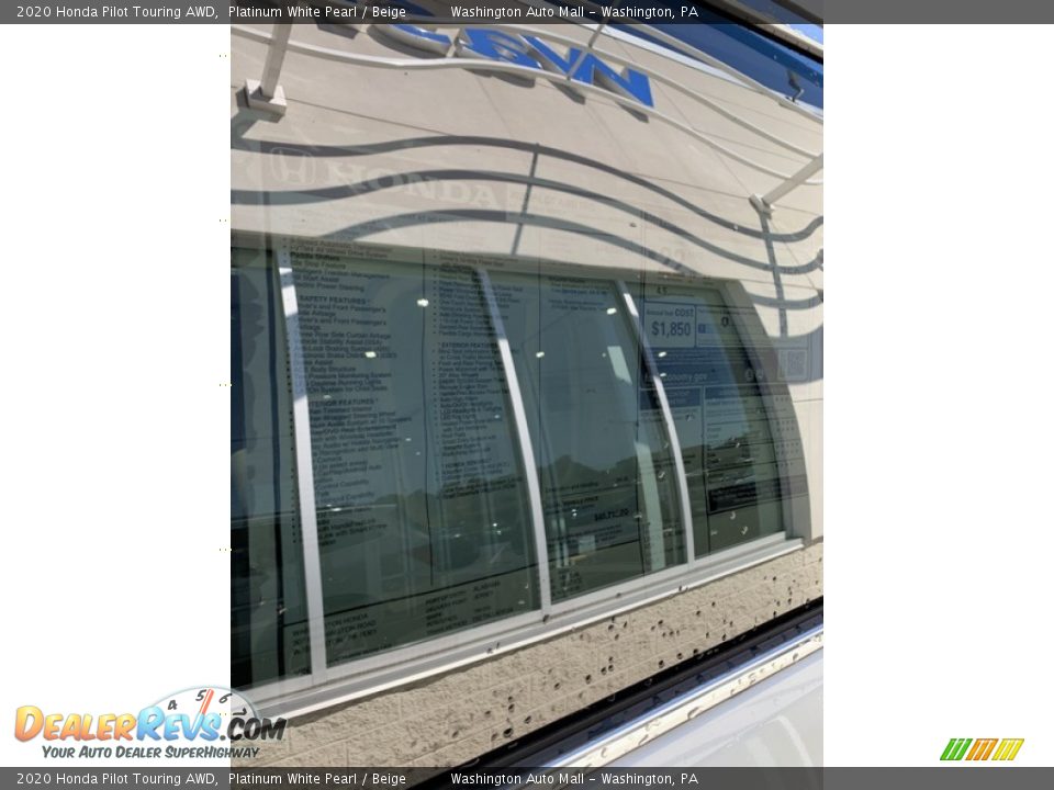 2020 Honda Pilot Touring AWD Platinum White Pearl / Beige Photo #15