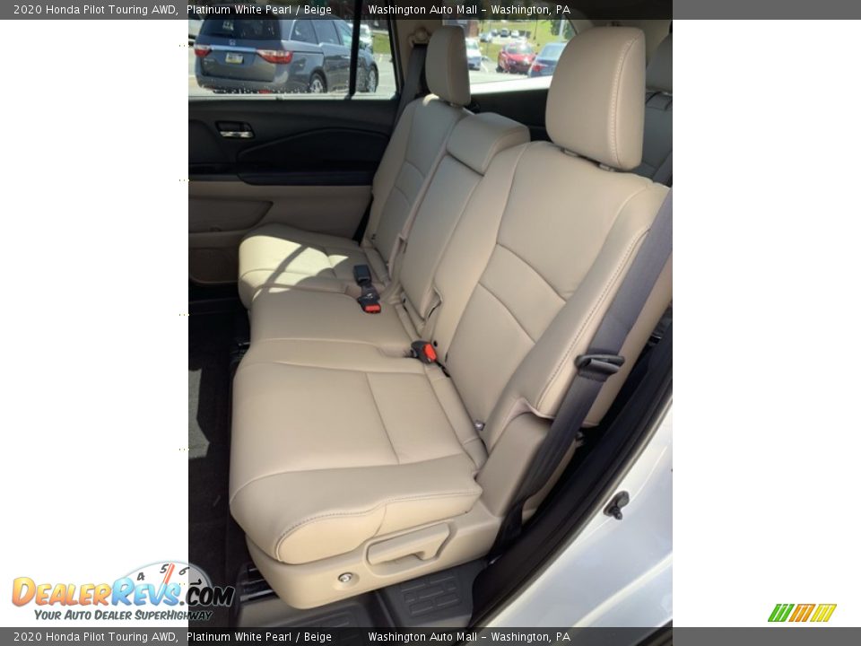 2020 Honda Pilot Touring AWD Platinum White Pearl / Beige Photo #18