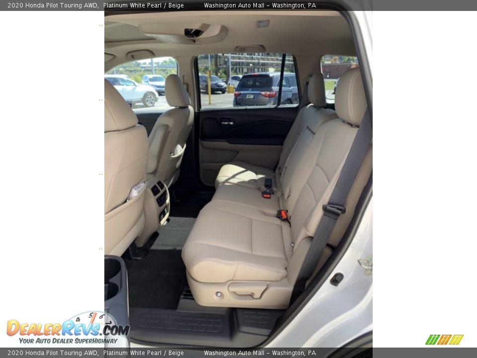 2020 Honda Pilot Touring AWD Platinum White Pearl / Beige Photo #19