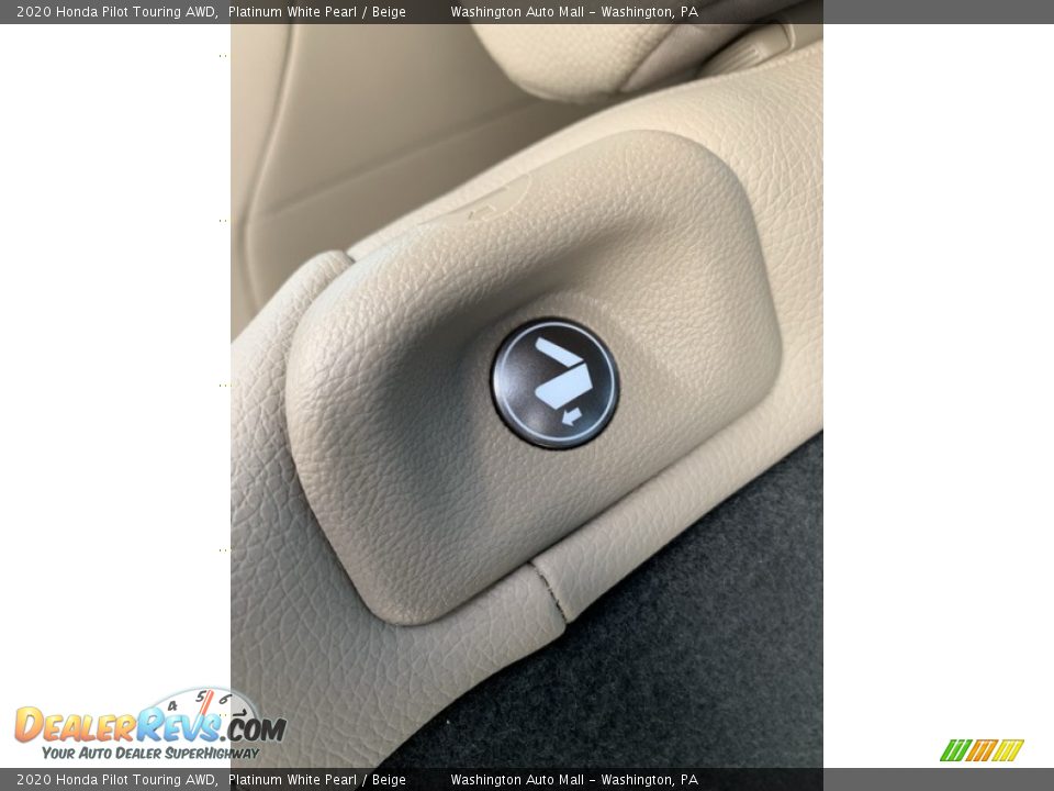 2020 Honda Pilot Touring AWD Platinum White Pearl / Beige Photo #20