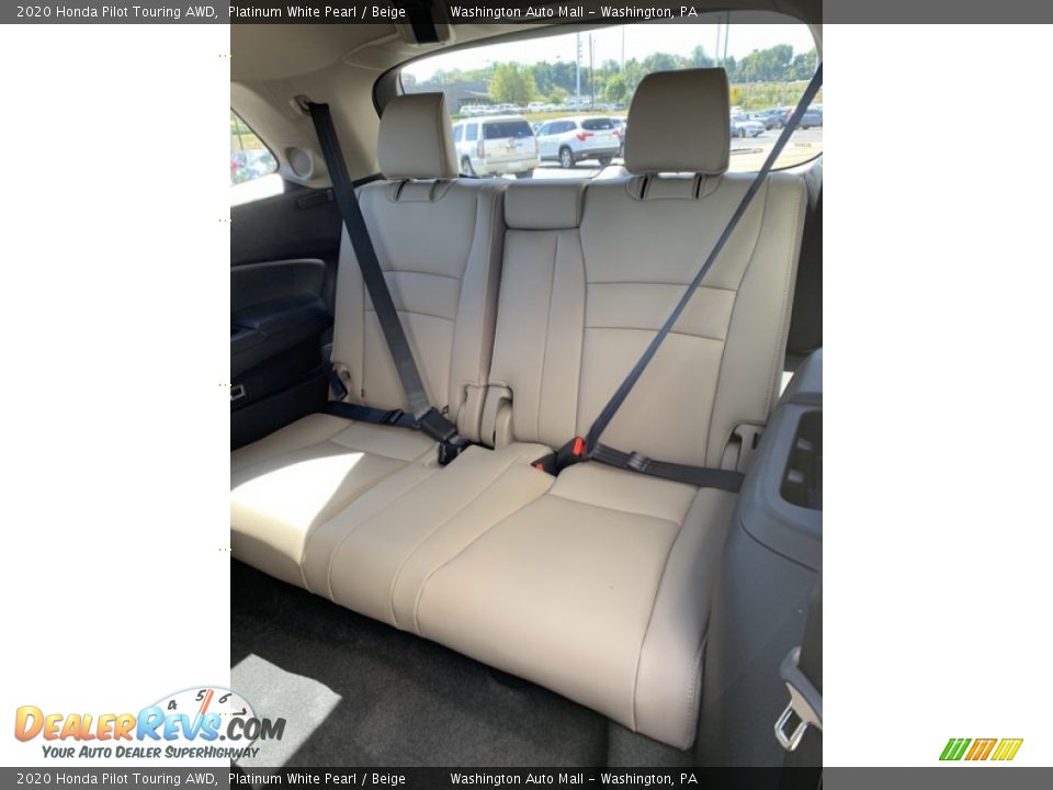 2020 Honda Pilot Touring AWD Platinum White Pearl / Beige Photo #21