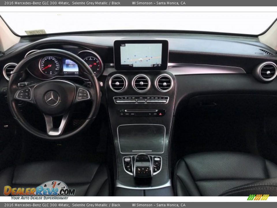 Dashboard of 2016 Mercedes-Benz GLC 300 4Matic Photo #17