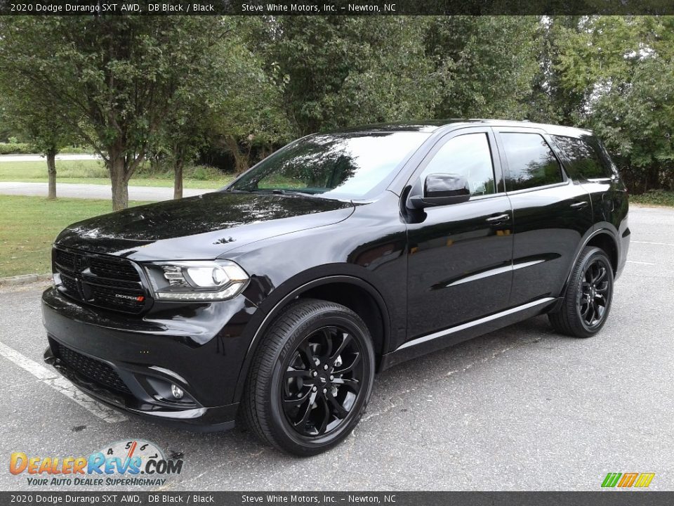 Front 3/4 View of 2020 Dodge Durango SXT AWD Photo #2