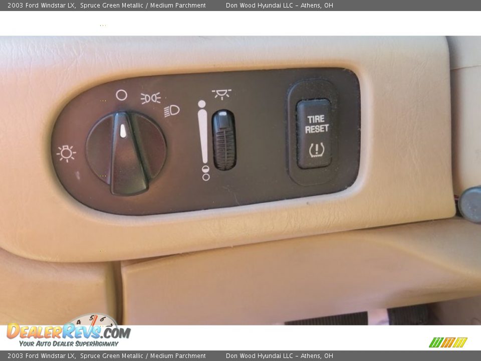 2003 Ford Windstar LX Spruce Green Metallic / Medium Parchment Photo #19