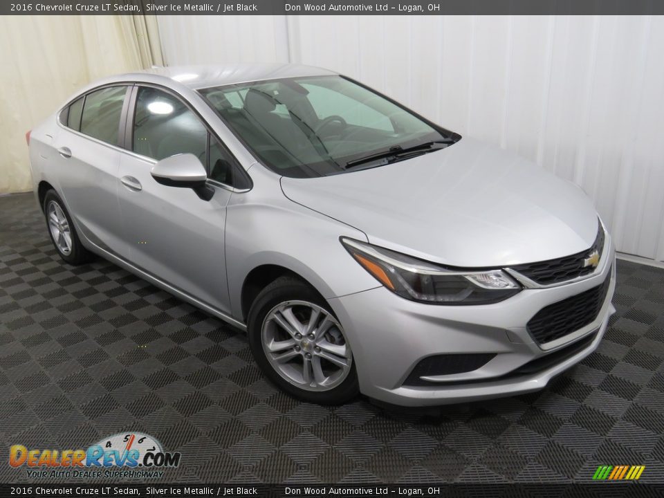 2016 Chevrolet Cruze LT Sedan Silver Ice Metallic / Jet Black Photo #3