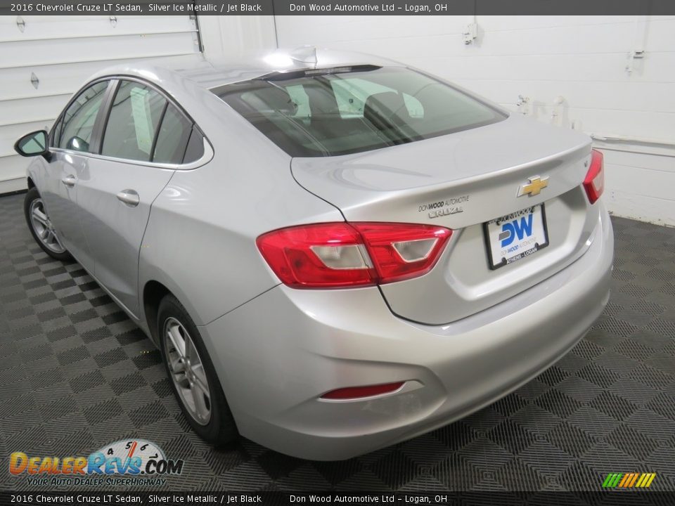 2016 Chevrolet Cruze LT Sedan Silver Ice Metallic / Jet Black Photo #11