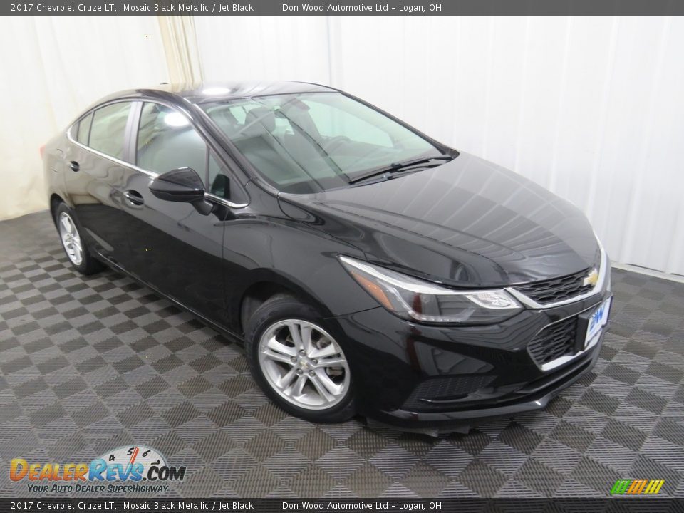 2017 Chevrolet Cruze LT Mosaic Black Metallic / Jet Black Photo #3