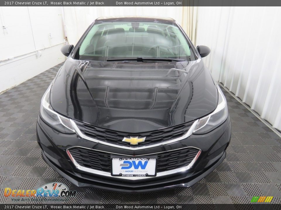 2017 Chevrolet Cruze LT Mosaic Black Metallic / Jet Black Photo #5