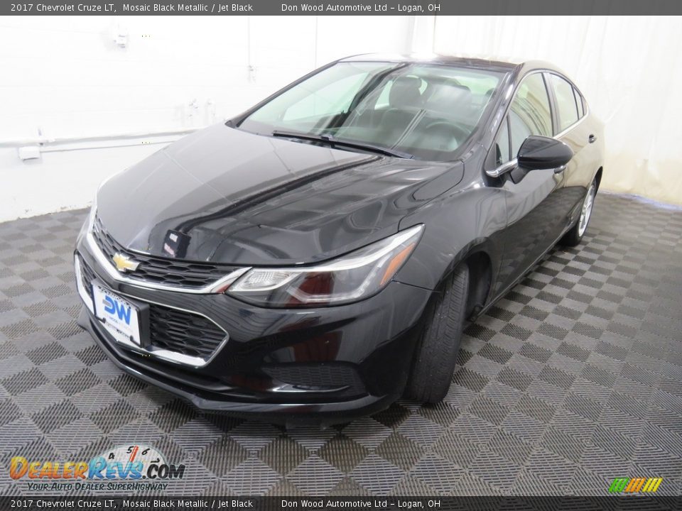 2017 Chevrolet Cruze LT Mosaic Black Metallic / Jet Black Photo #8