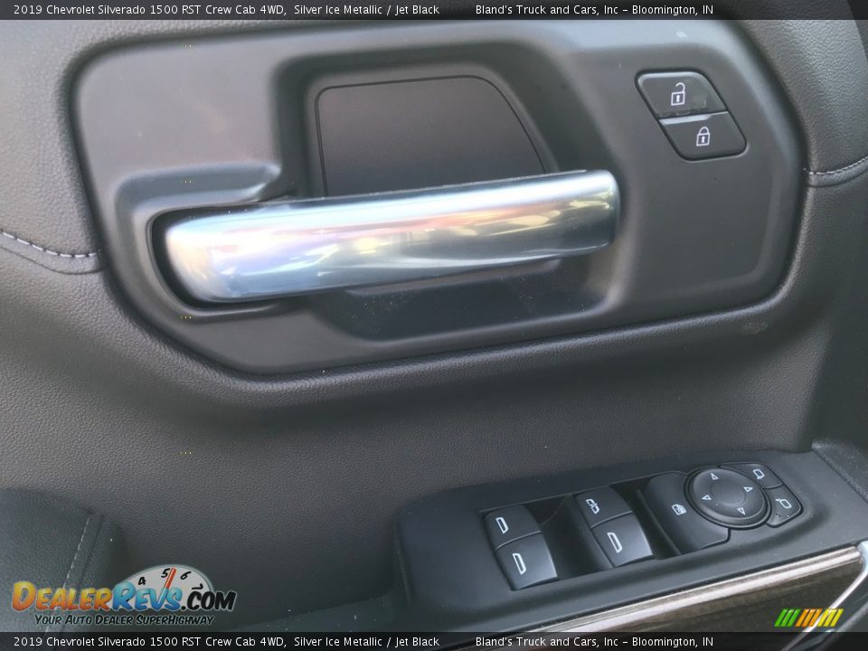 2019 Chevrolet Silverado 1500 RST Crew Cab 4WD Silver Ice Metallic / Jet Black Photo #16