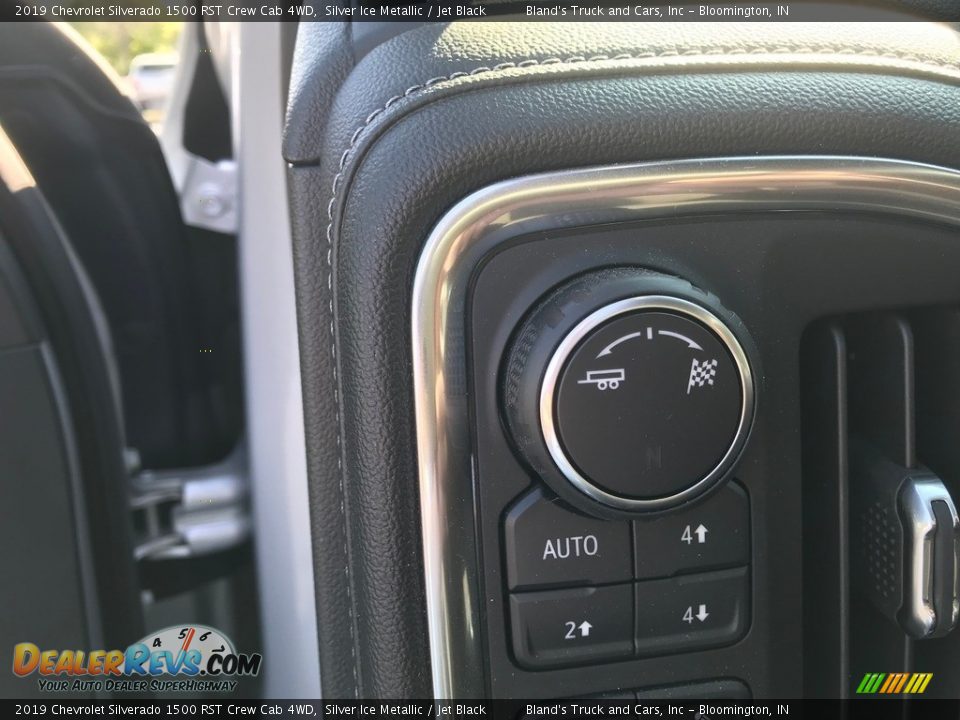 2019 Chevrolet Silverado 1500 RST Crew Cab 4WD Silver Ice Metallic / Jet Black Photo #20