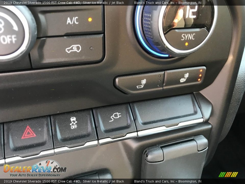 2019 Chevrolet Silverado 1500 RST Crew Cab 4WD Silver Ice Metallic / Jet Black Photo #31