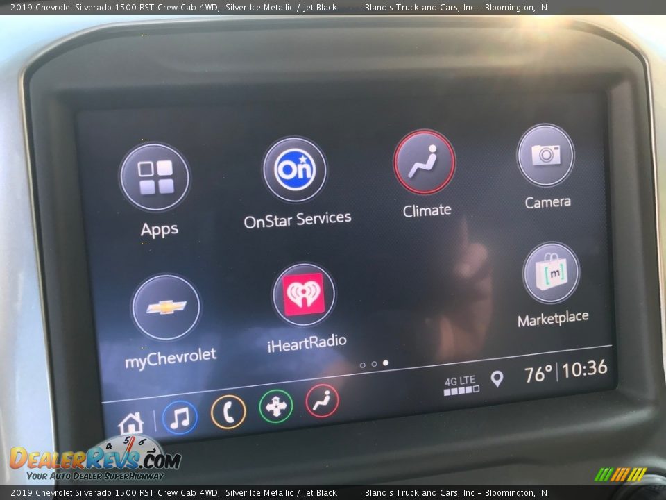 2019 Chevrolet Silverado 1500 RST Crew Cab 4WD Silver Ice Metallic / Jet Black Photo #33