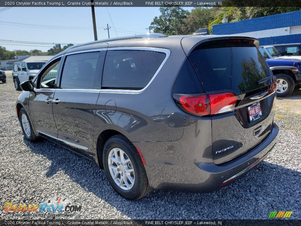 2020 Chrysler Pacifica Touring L Granite Crystal Metallic / Alloy/Black Photo #4