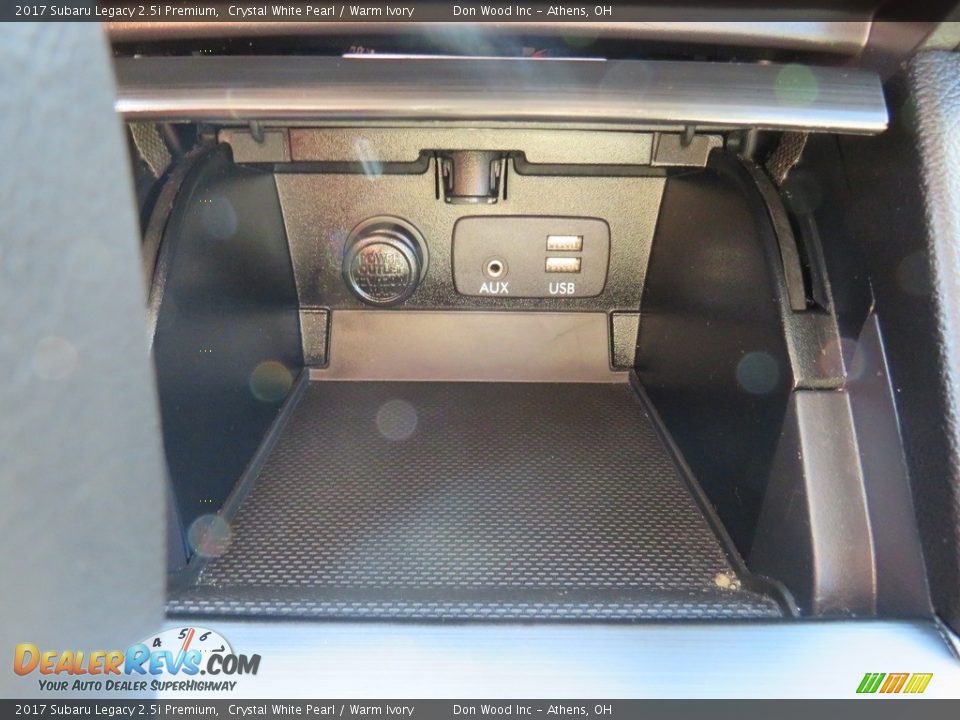 2017 Subaru Legacy 2.5i Premium Crystal White Pearl / Warm Ivory Photo #27