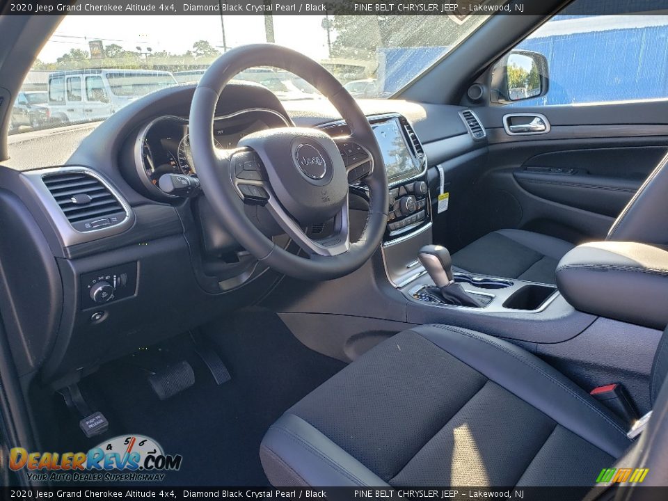 2020 Jeep Grand Cherokee Altitude 4x4 Diamond Black Crystal Pearl / Black Photo #7