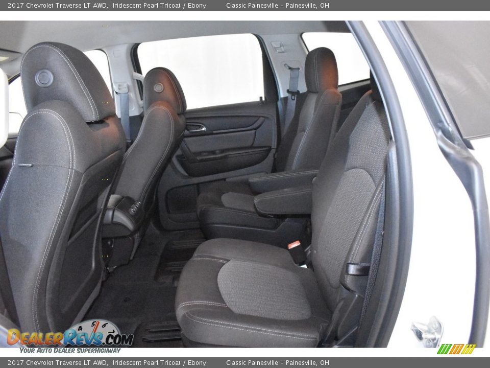 2017 Chevrolet Traverse LT AWD Iridescent Pearl Tricoat / Ebony Photo #8