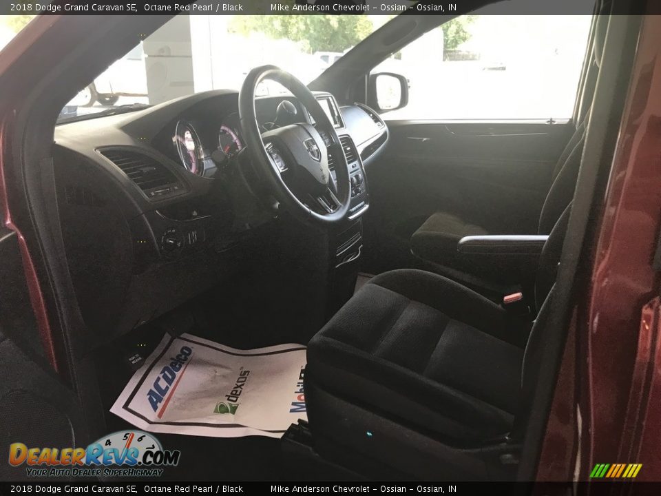 2018 Dodge Grand Caravan SE Octane Red Pearl / Black Photo #8