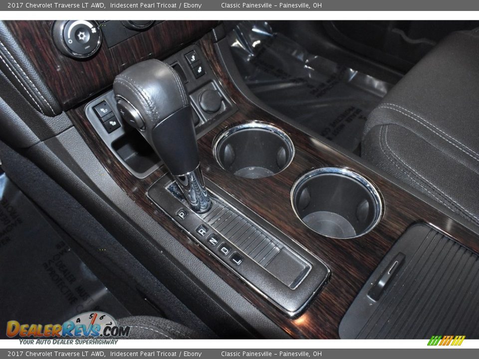 2017 Chevrolet Traverse LT AWD Iridescent Pearl Tricoat / Ebony Photo #15