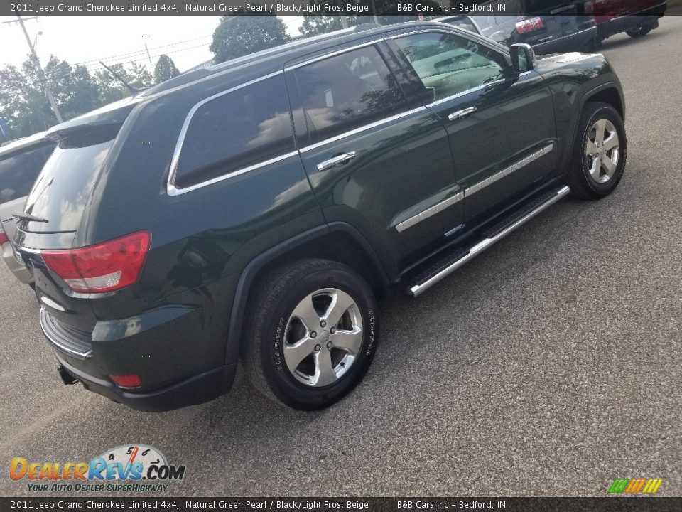 2011 Jeep Grand Cherokee Limited 4x4 Natural Green Pearl / Black/Light Frost Beige Photo #7