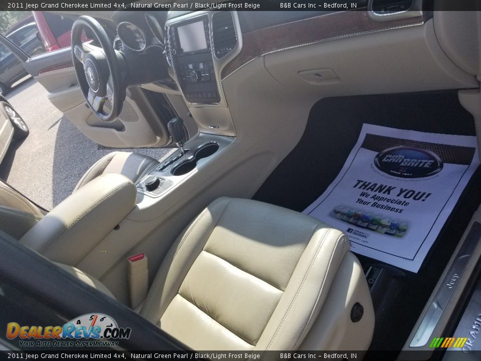 2011 Jeep Grand Cherokee Limited 4x4 Natural Green Pearl / Black/Light Frost Beige Photo #26