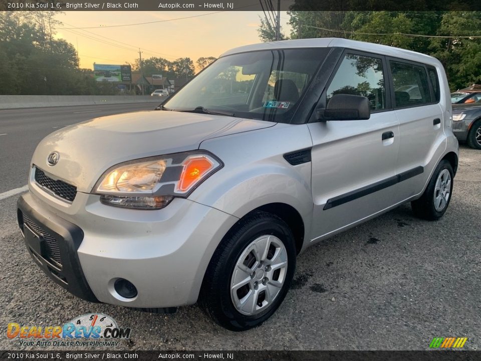 2010 Kia Soul 1.6 Bright Silver / Black Cloth Photo #7