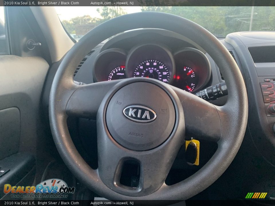 2010 Kia Soul 1.6 Bright Silver / Black Cloth Photo #16