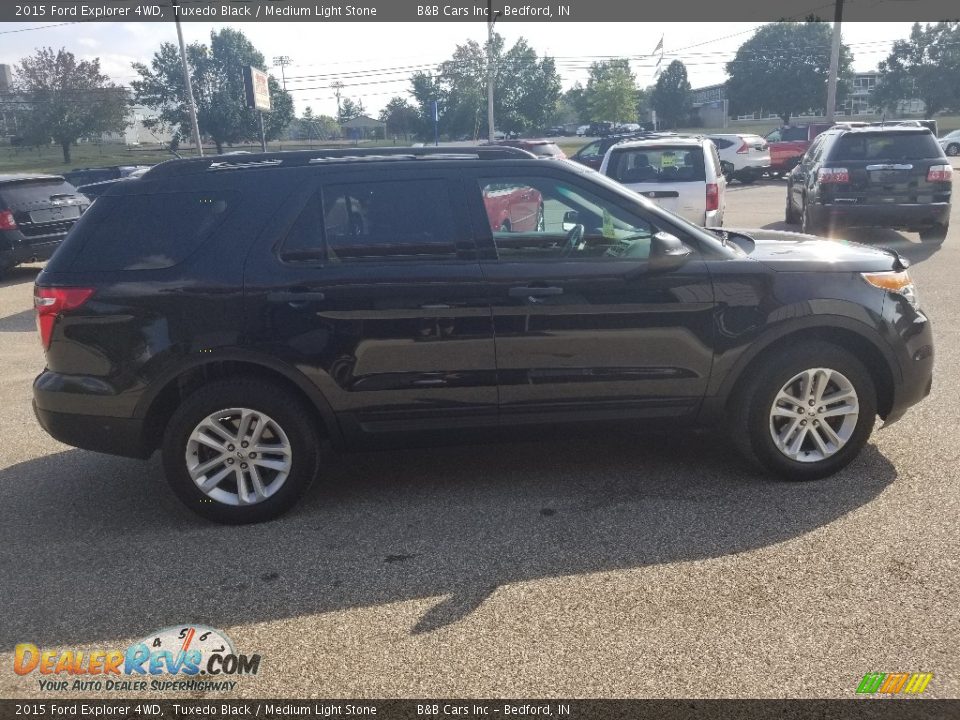 2015 Ford Explorer 4WD Tuxedo Black / Medium Light Stone Photo #8