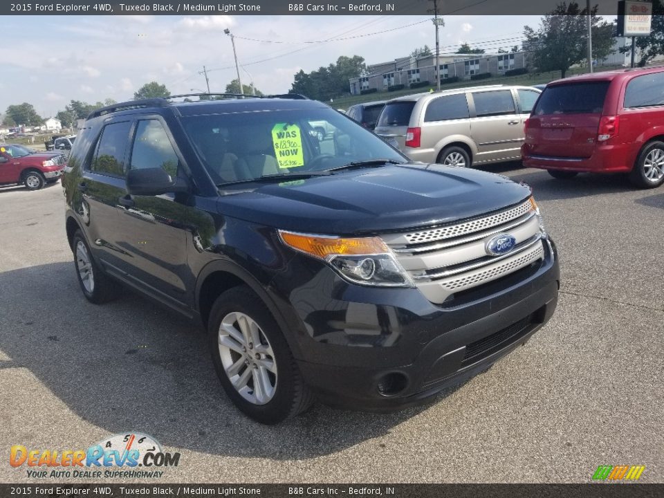 2015 Ford Explorer 4WD Tuxedo Black / Medium Light Stone Photo #10