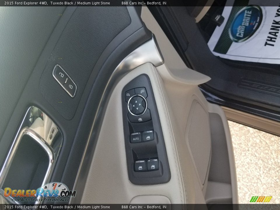 2015 Ford Explorer 4WD Tuxedo Black / Medium Light Stone Photo #14