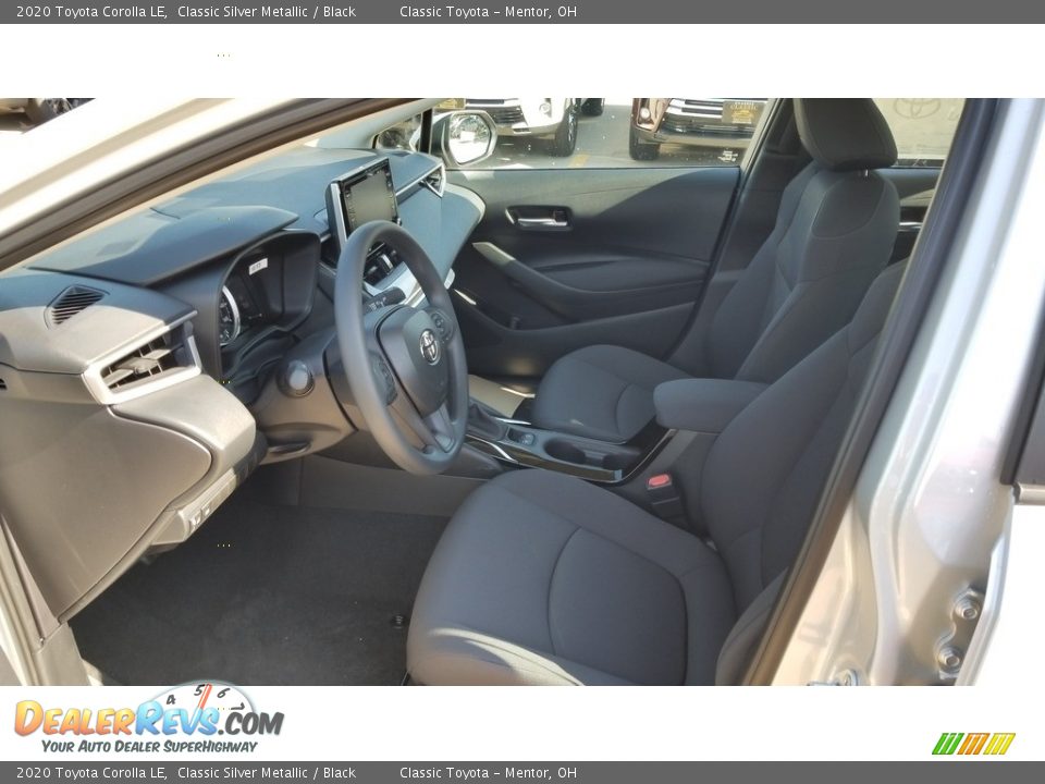2020 Toyota Corolla LE Classic Silver Metallic / Black Photo #2