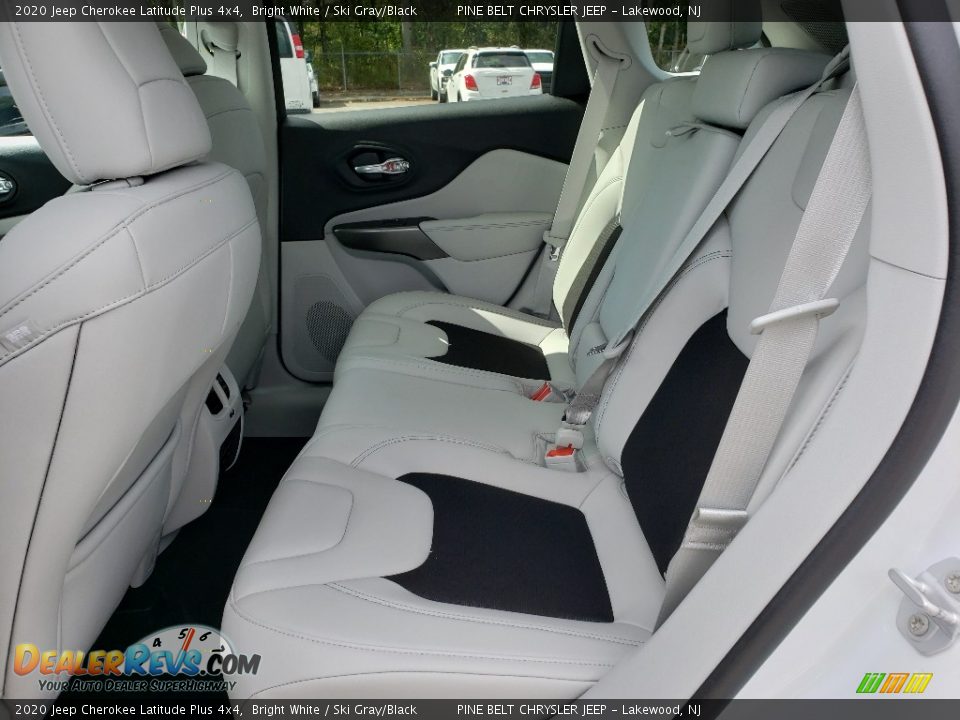 2020 Jeep Cherokee Latitude Plus 4x4 Bright White / Ski Gray/Black Photo #6