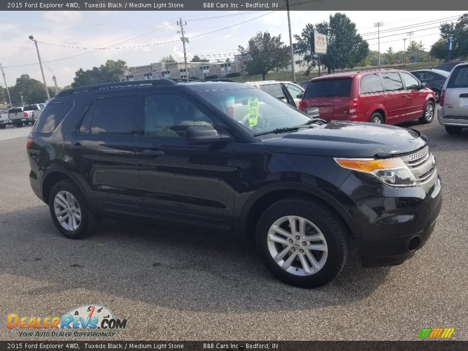 2015 Ford Explorer 4WD Tuxedo Black / Medium Light Stone Photo #27