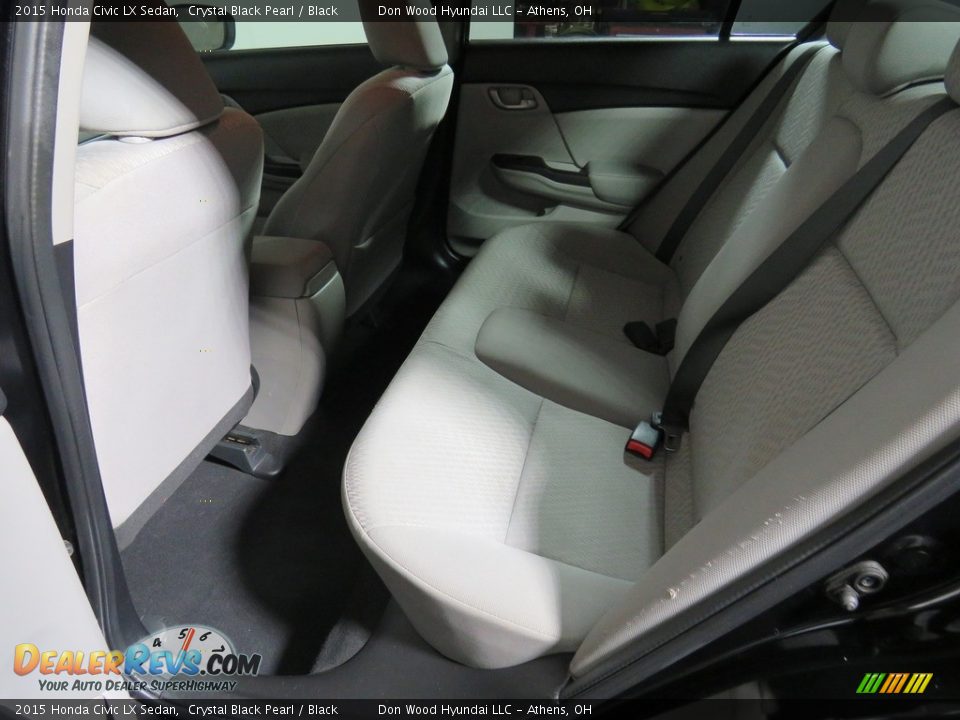 2015 Honda Civic LX Sedan Crystal Black Pearl / Black Photo #16