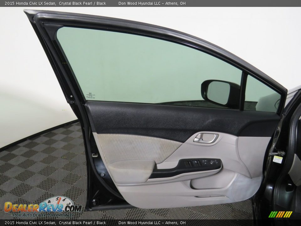 2015 Honda Civic LX Sedan Crystal Black Pearl / Black Photo #17